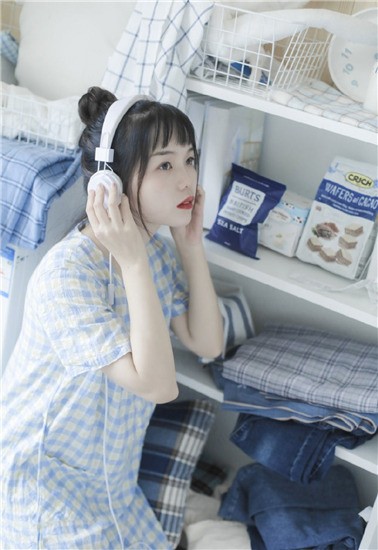 花蝴蝶在线直播免费观看最新版下载